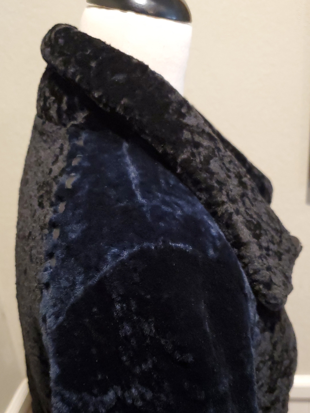 Autunno Shearling Fur Colorblock Jacket - Picture 6 of 14